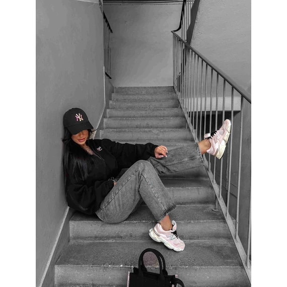 Olavoga Tulip cipzáros pulóver